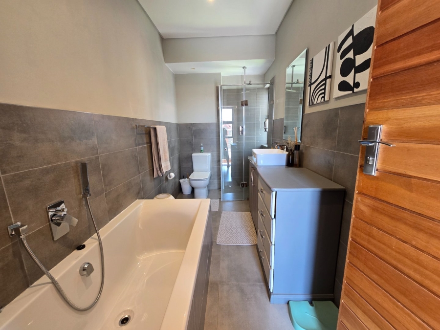 3 Bedroom Property for Sale in Wild Olive Estate Free State